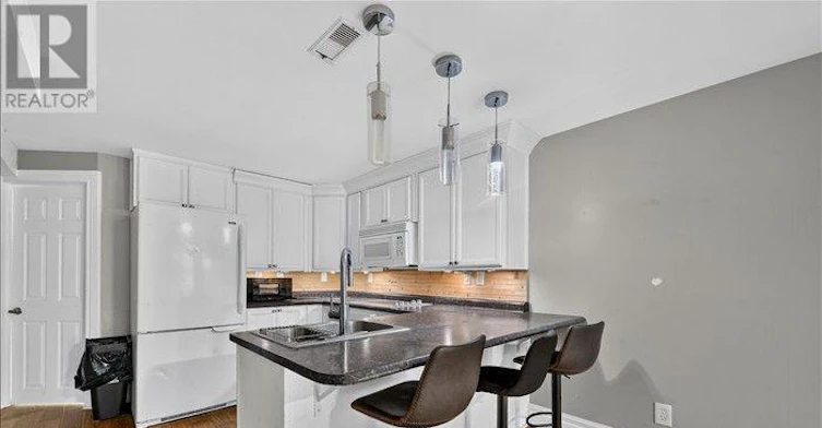 8 Vail Meadows Crescent, Clarington, ON, L1C 4T1 - 32