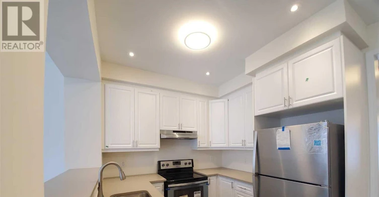 45 Fusilier Drive, Toronto, ON, M1L 0J4 - 5