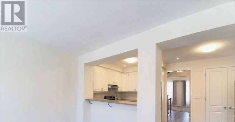 45 Fusilier Drive, Toronto, ON, M1L 0J4 - 6