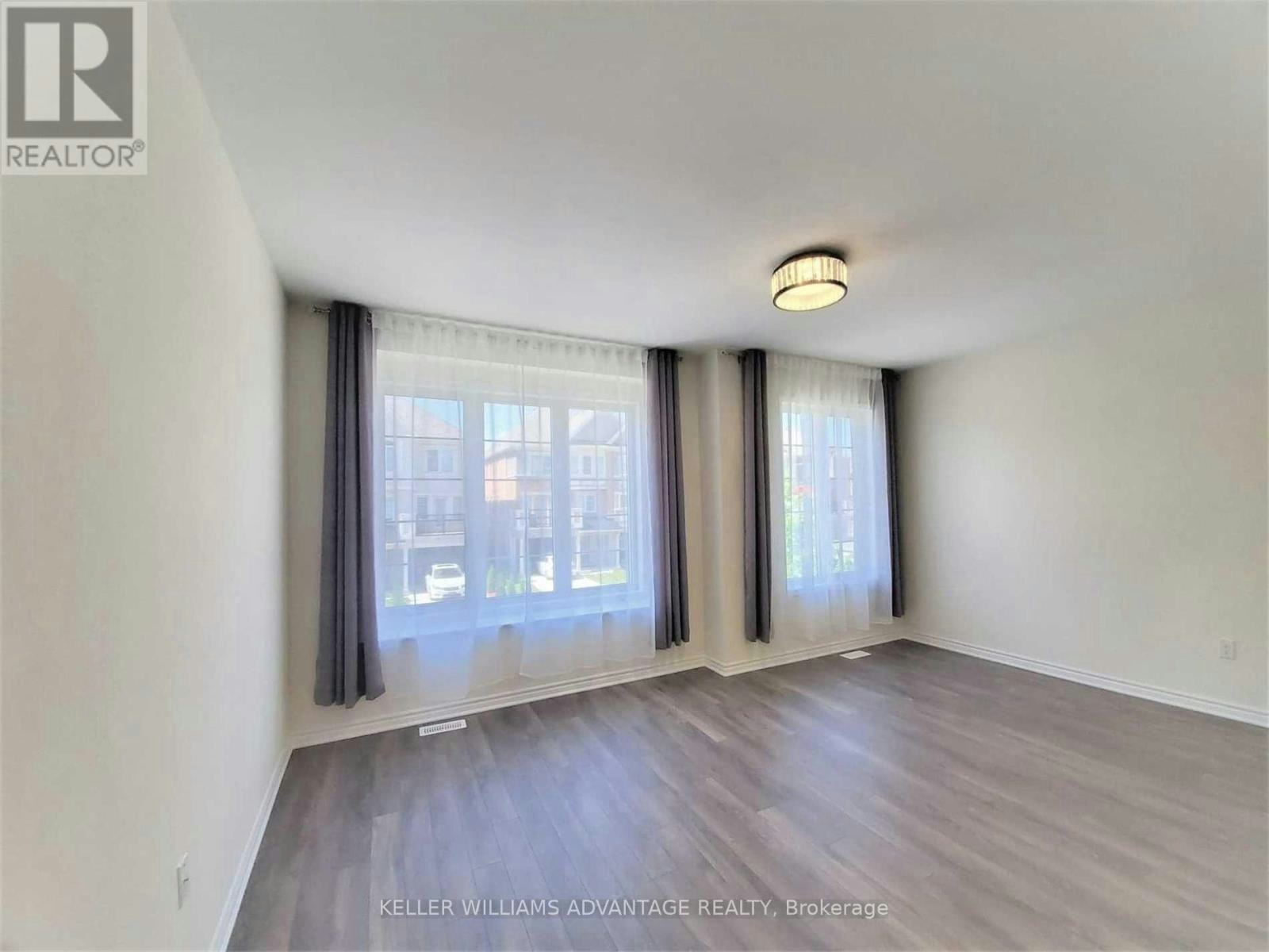 45 Fusilier Drive, Toronto, ON, M1L 0J4 - 7