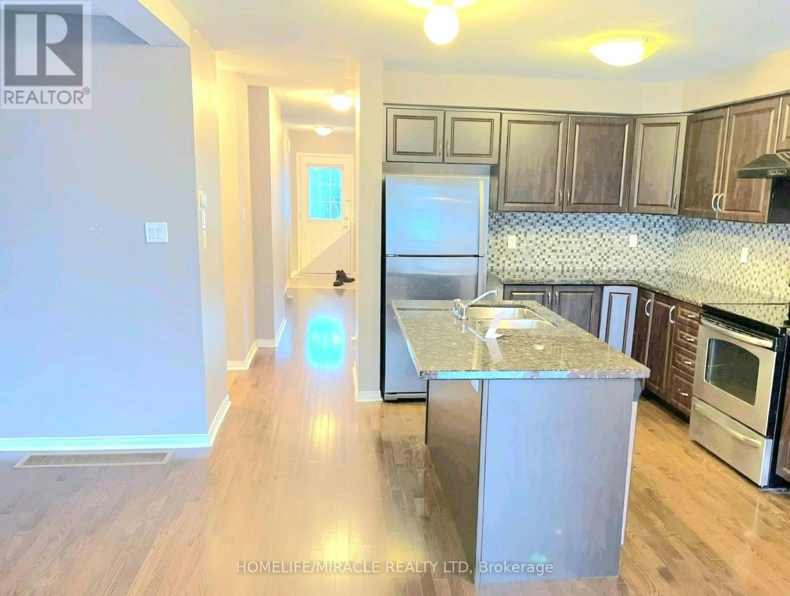 857 Taggart Crescent, Oshawa, ON, L1K 0E6 - 2