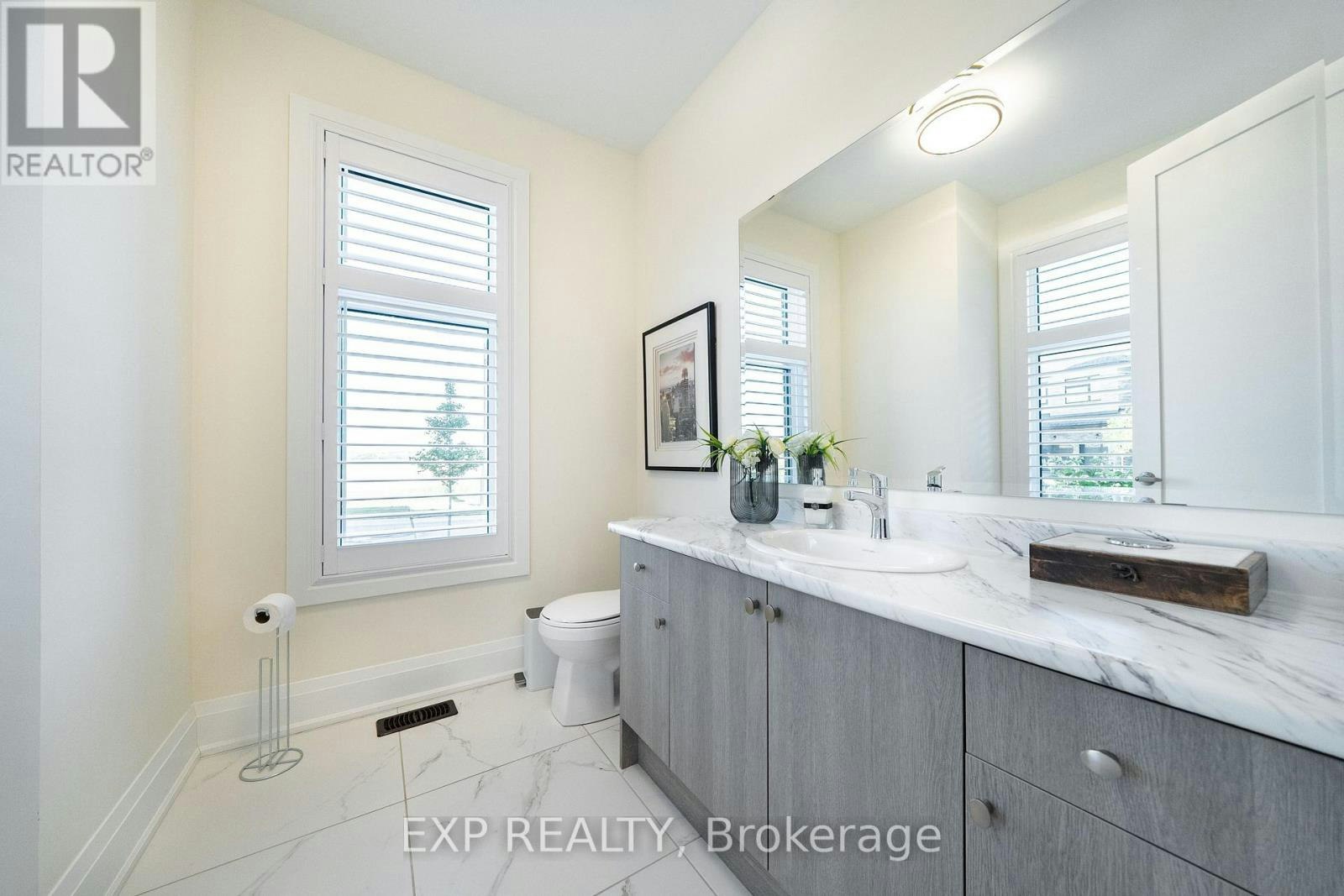 38 Bud Leggett Crescent, Georgina, ON, L4P 0T1 - 7