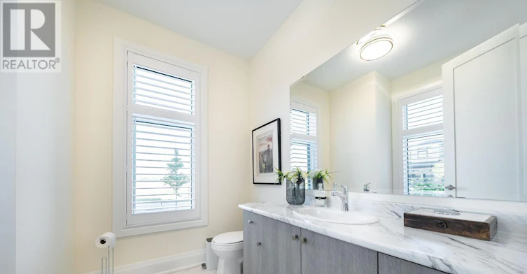 38 Bud Leggett Crescent, Georgina, ON, L4P 0T1 - 7