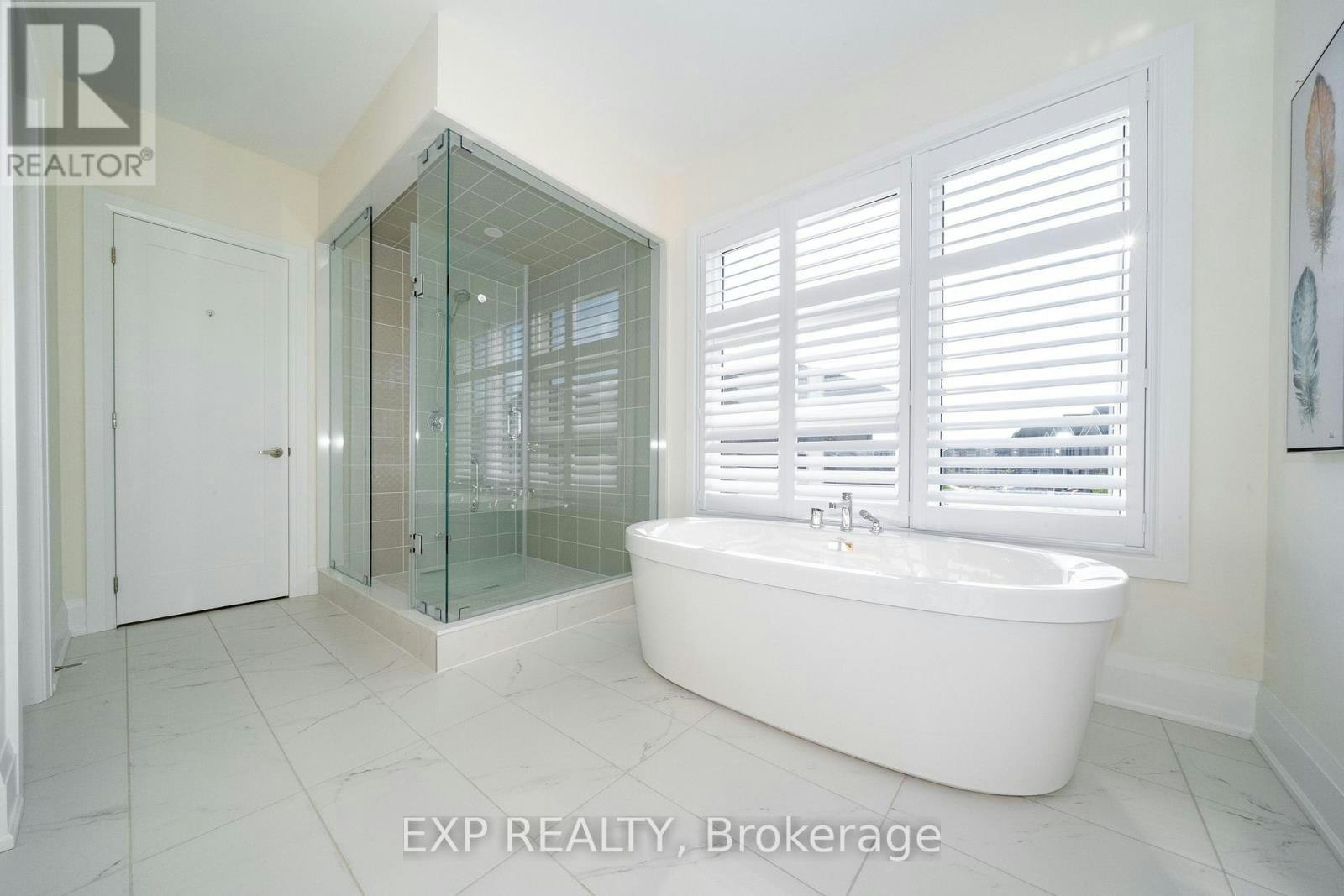 38 Bud Leggett Crescent, Georgina, ON, L4P 0T1 - 32