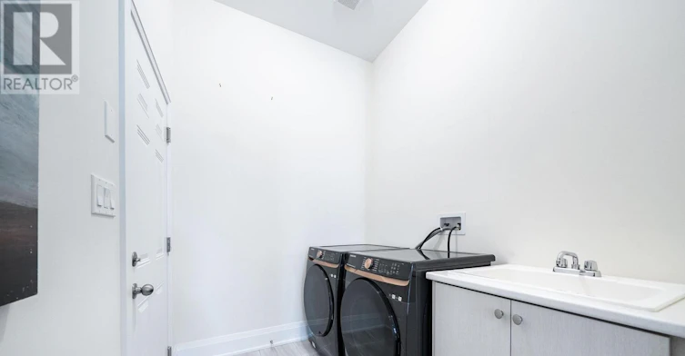 38 Bud Leggett Crescent, Georgina, ON, L4P 0T1 - 23
