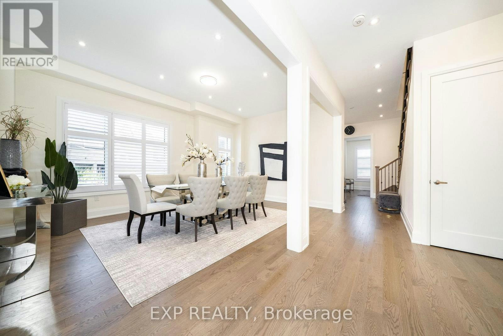 38 Bud Leggett Crescent, Georgina, ON, L4P 0T1 - 11