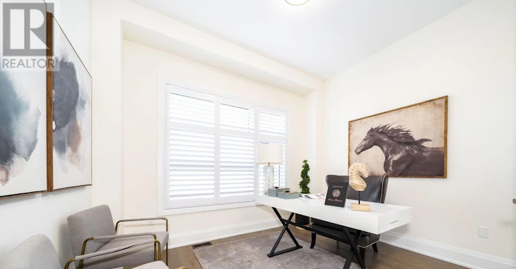 38 Bud Leggett Crescent, Georgina, ON, L4P 0T1 - 6