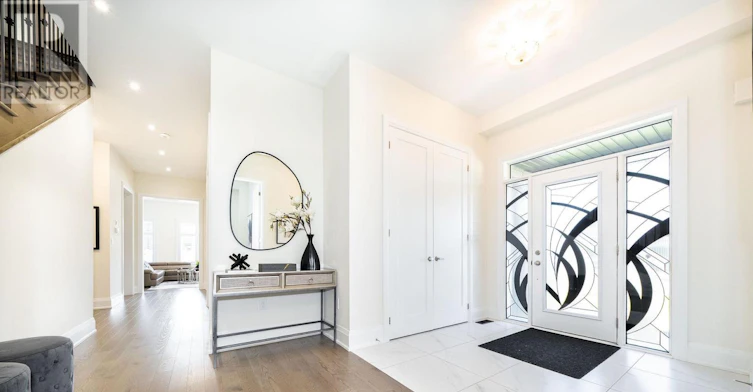 38 Bud Leggett Crescent, Georgina, ON, L4P 0T1 - 4