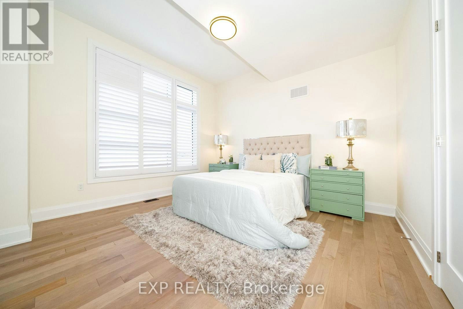 38 Bud Leggett Crescent, Georgina, ON, L4P 0T1 - 40