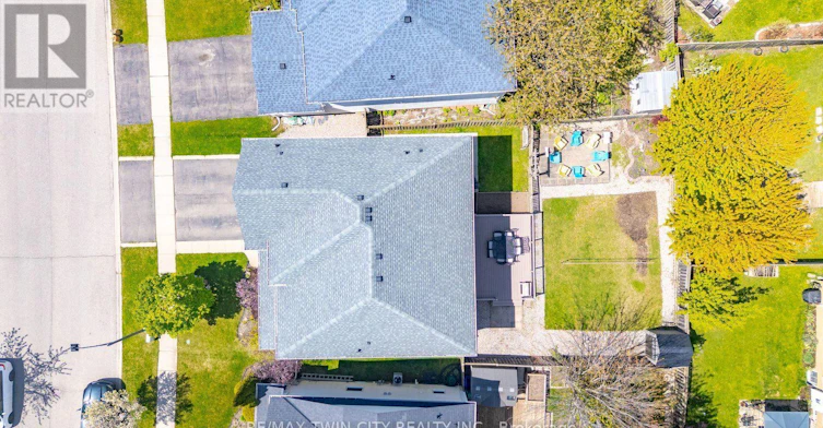 UPPER-20 Webb Avenue, Brantford, ON, N3T 6S5 - 3