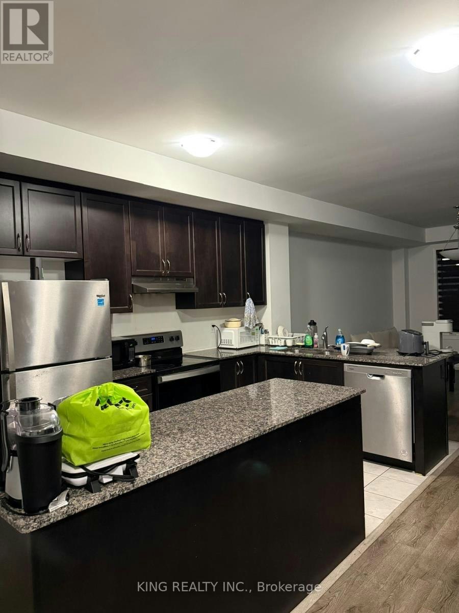 210 Keppel Circle, Brampton, ON, L7A 0B6 - 3