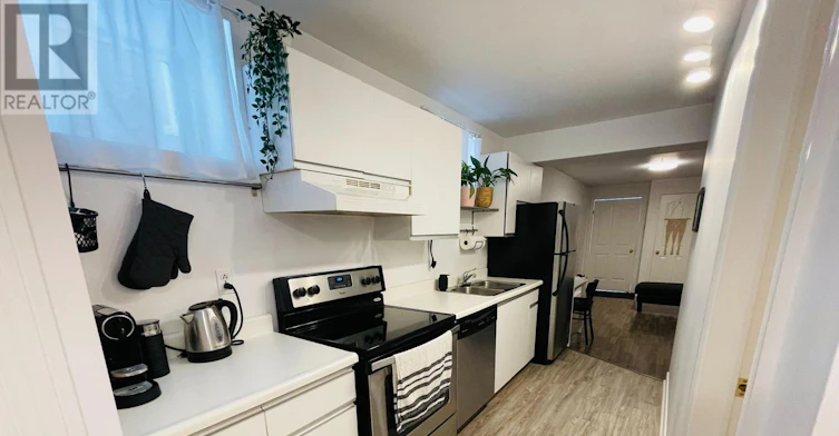 5-296 Runnymede Road, Toronto, ON, M6S 2Y6 - 13