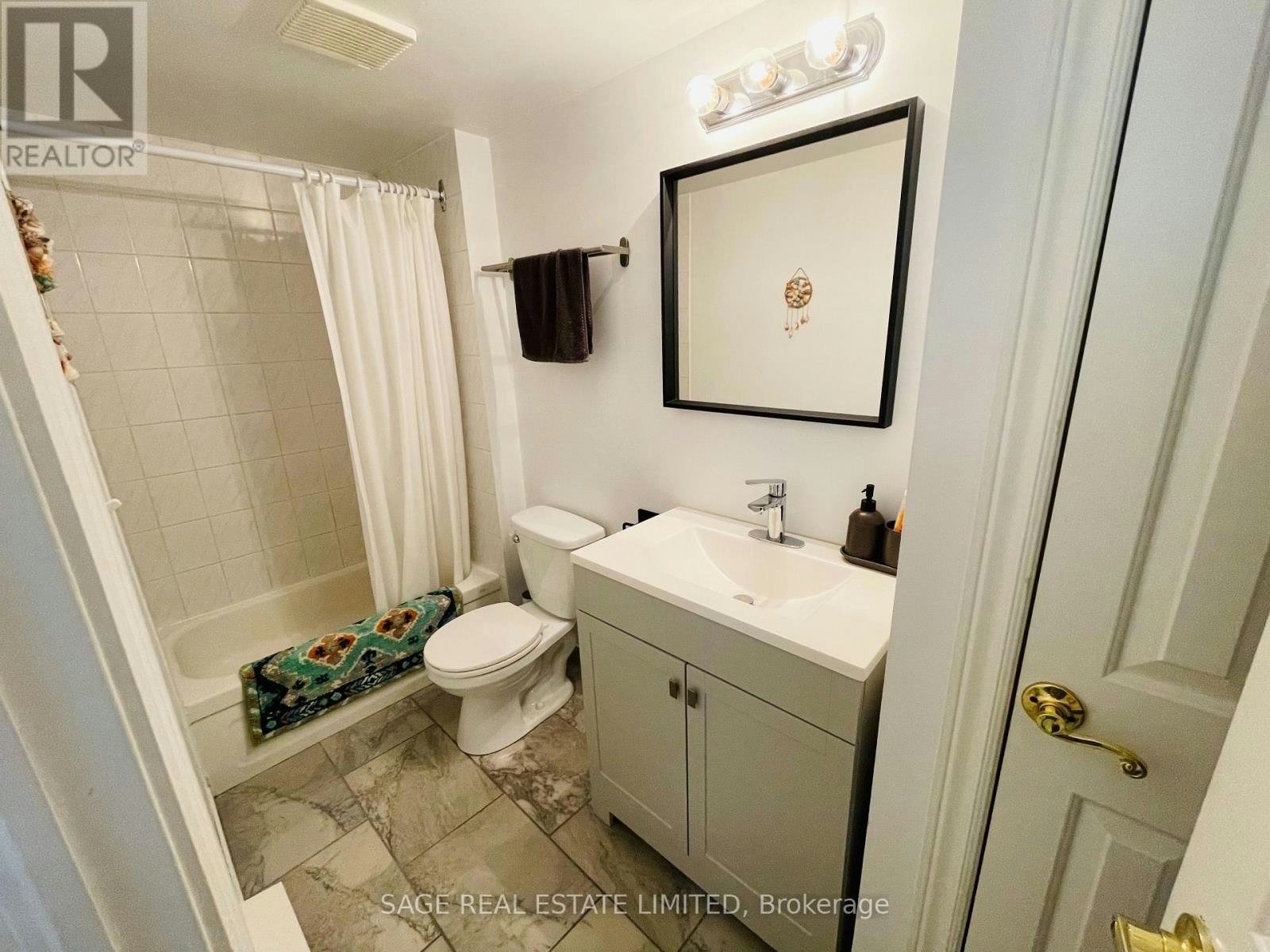 5-296 Runnymede Road, Toronto, ON, M6S 2Y6 - 11