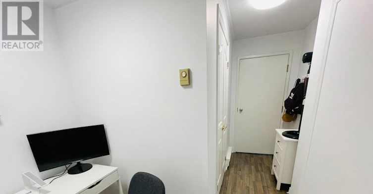 5-296 Runnymede Road, Toronto, ON, M6S 2Y6 - 12