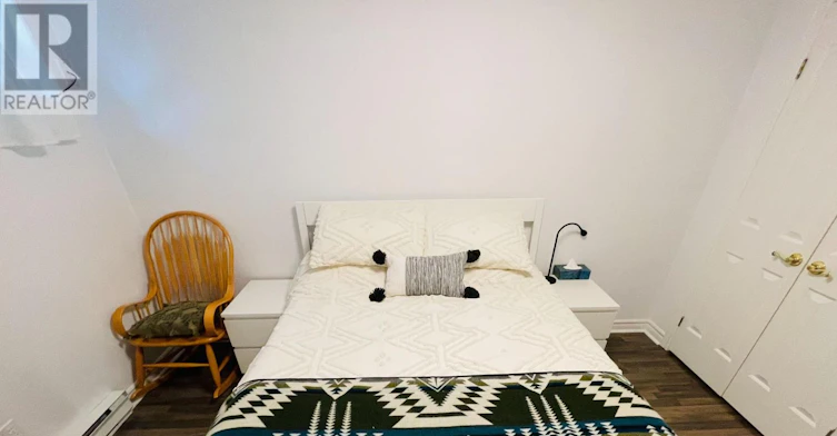 5-296 Runnymede Road, Toronto, ON, M6S 2Y6 - 6