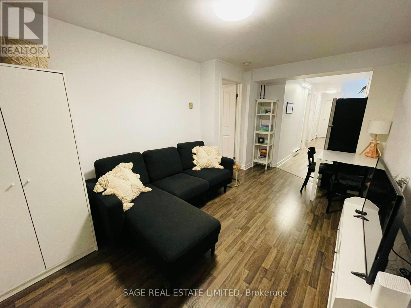 5-296 Runnymede Road, Toronto, ON, M6S 2Y6 - 3