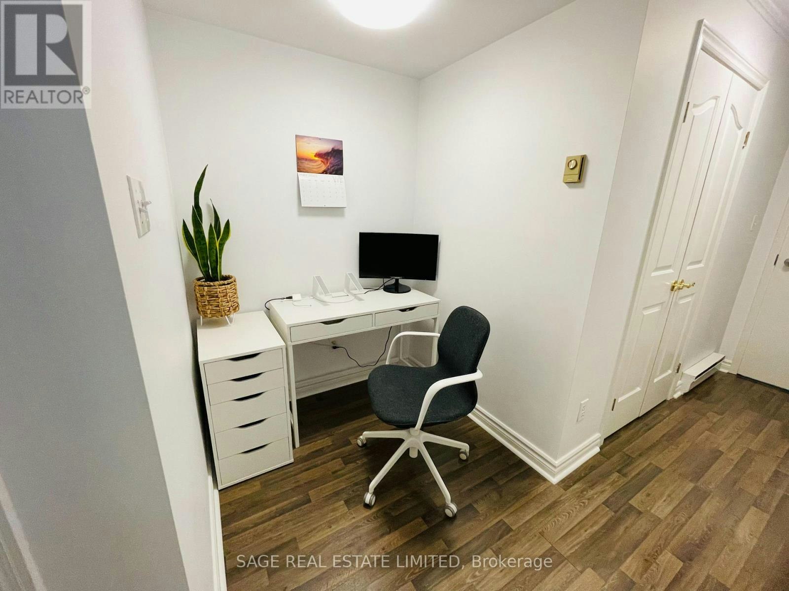 5-296 Runnymede Road, Toronto, ON, M6S 2Y6 - 10