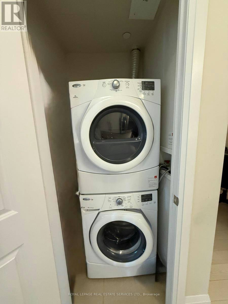 223-1 Old Mill Drive, Toronto, ON, M6S 0A1 - 17