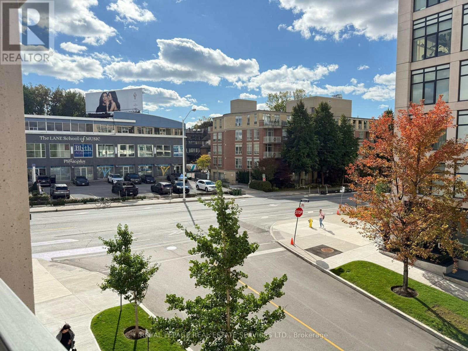 223-1 Old Mill Drive, Toronto, ON, M6S 0A1 - 21
