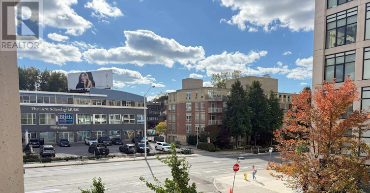 223-1 Old Mill Drive, Toronto, ON, M6S 0A1 - 21