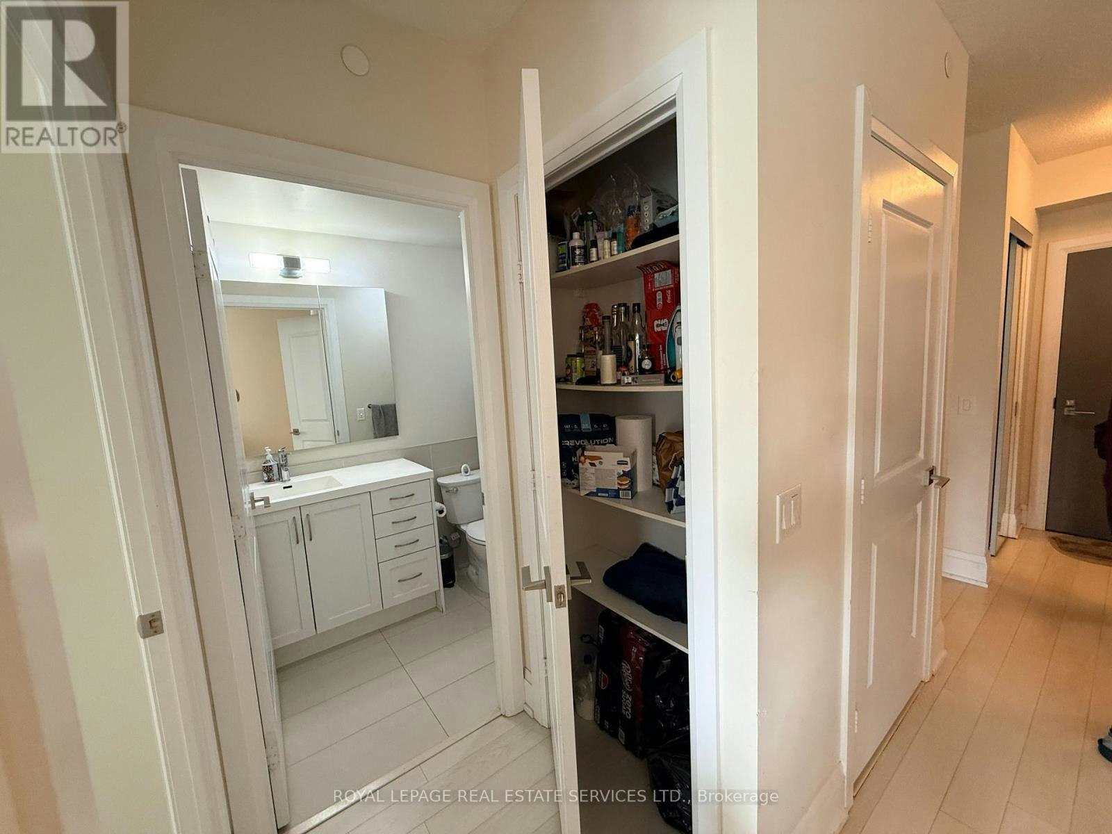 223-1 Old Mill Drive, Toronto, ON, M6S 0A1 - 16