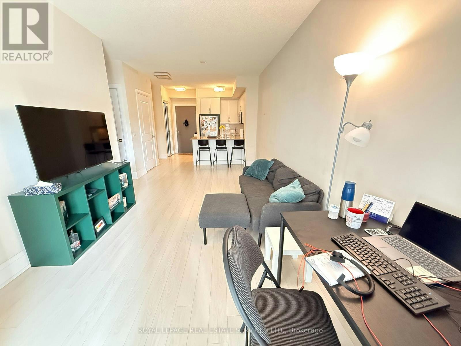 223-1 Old Mill Drive, Toronto, ON, M6S 0A1 - 11