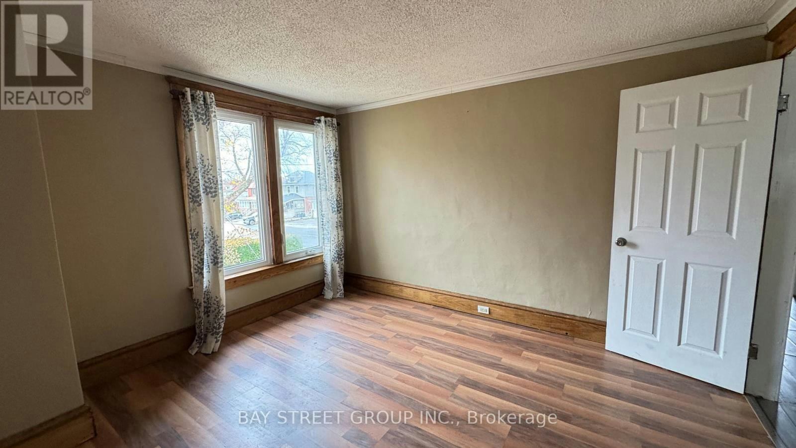 UPPER-5114 Mcrae Street, Niagara Falls, ON, L2E 1P5 - 10
