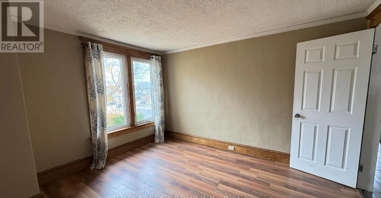 UPPER-5114 Mcrae Street, Niagara Falls, ON, L2E 1P5 - 10