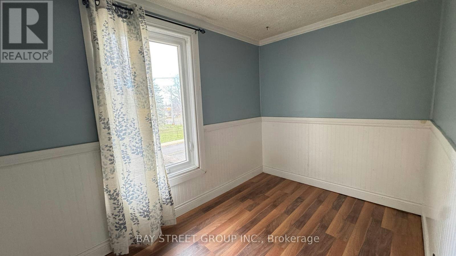 UPPER-5114 Mcrae Street, Niagara Falls, ON, L2E 1P5 - 13