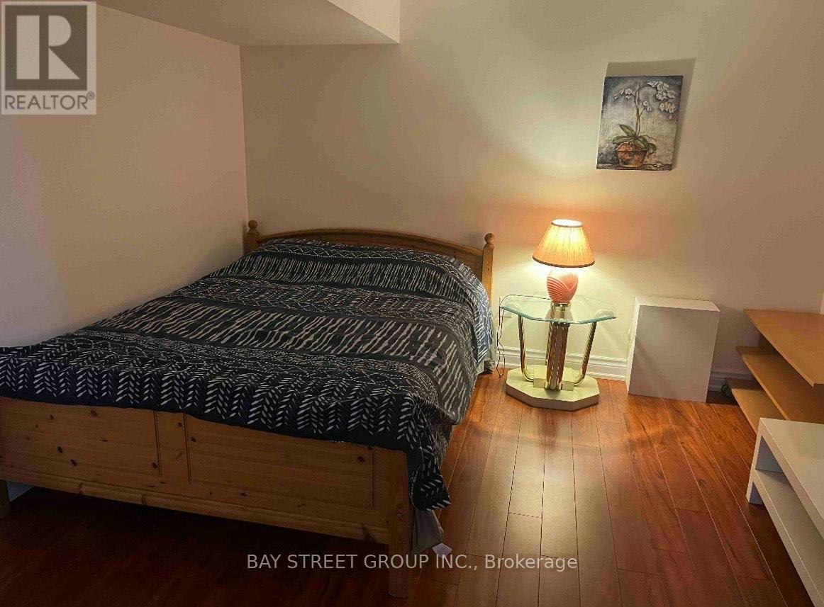 26 Stave (Lower Crescent, Richmond Hill, ON, L4C 9J9 - 6
