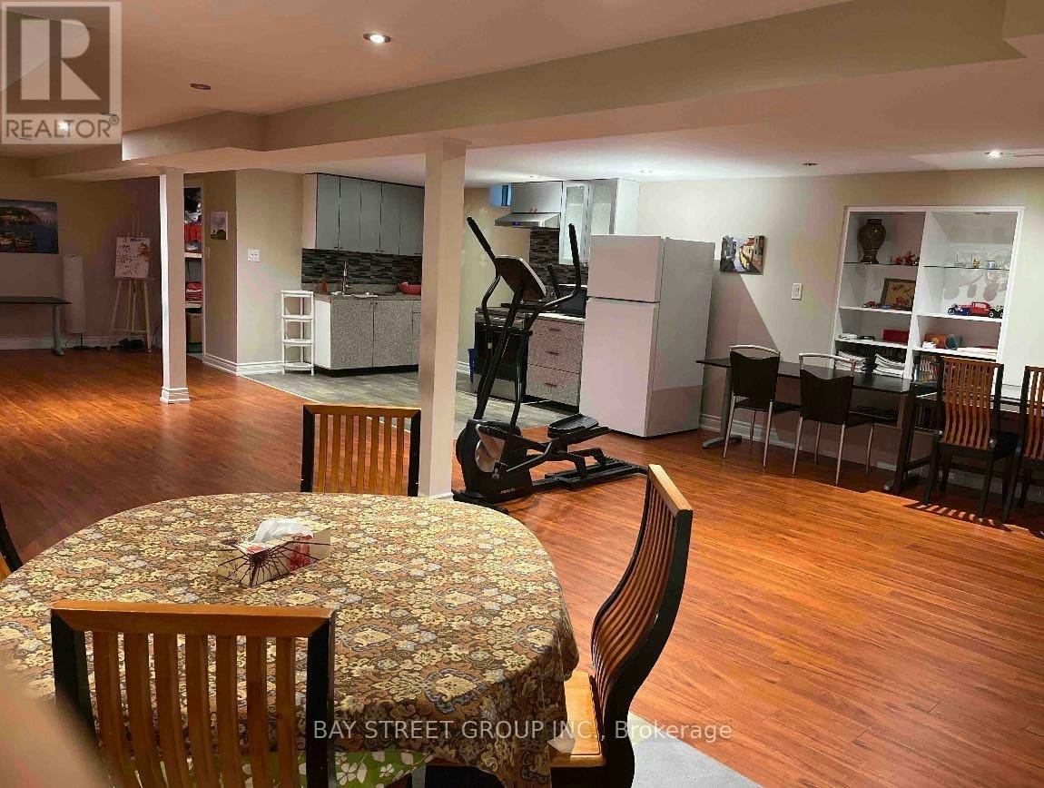 26 Stave (Lower Crescent, Richmond Hill, ON, L4C 9J9 - 3