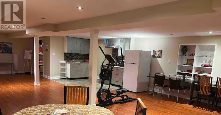 26 Stave (Lower Crescent, Richmond Hill, ON, L4C 9J9 - 3