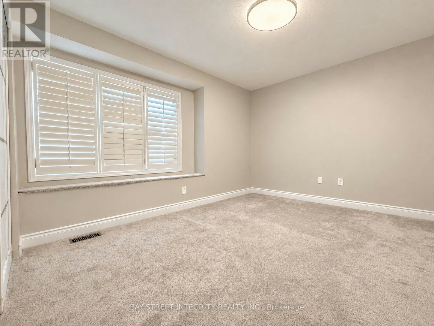 2198 Woodglen Crescent, Burlington, ON, L7L 6H1 - 10