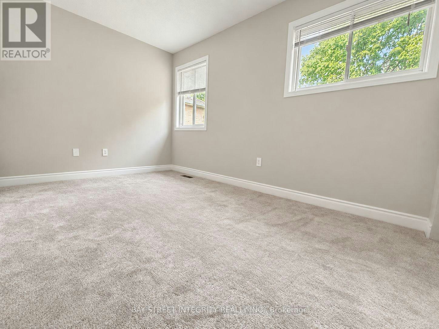2198 Woodglen Crescent, Burlington, ON, L7L 6H1 - 11
