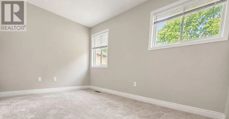 2198 Woodglen Crescent, Burlington, ON, L7L 6H1 - 11