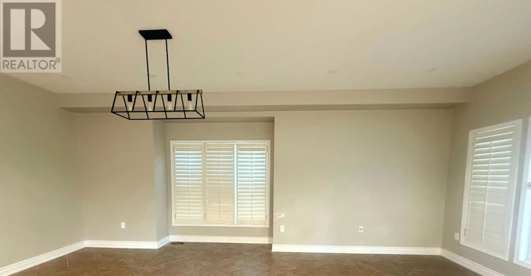 2198 Woodglen Crescent, Burlington, ON, L7L 6H1 - 4