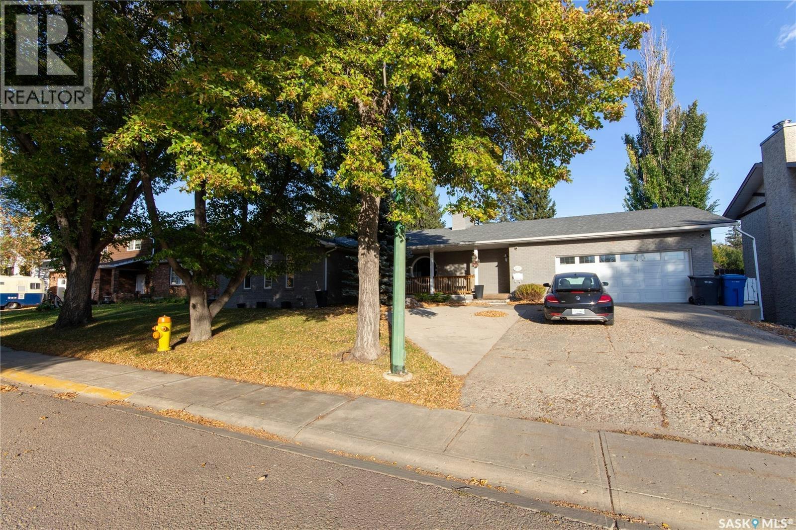 10710 Meighen Crescent, North Battleford, SK, S9A 3L1