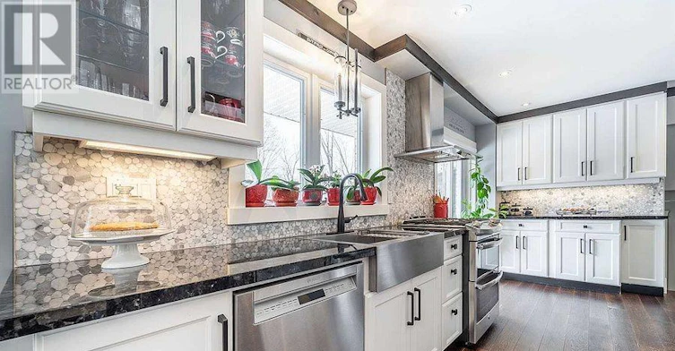3594 Gallager Drive, Mississauga, ON, L5C 2N6 - 9
