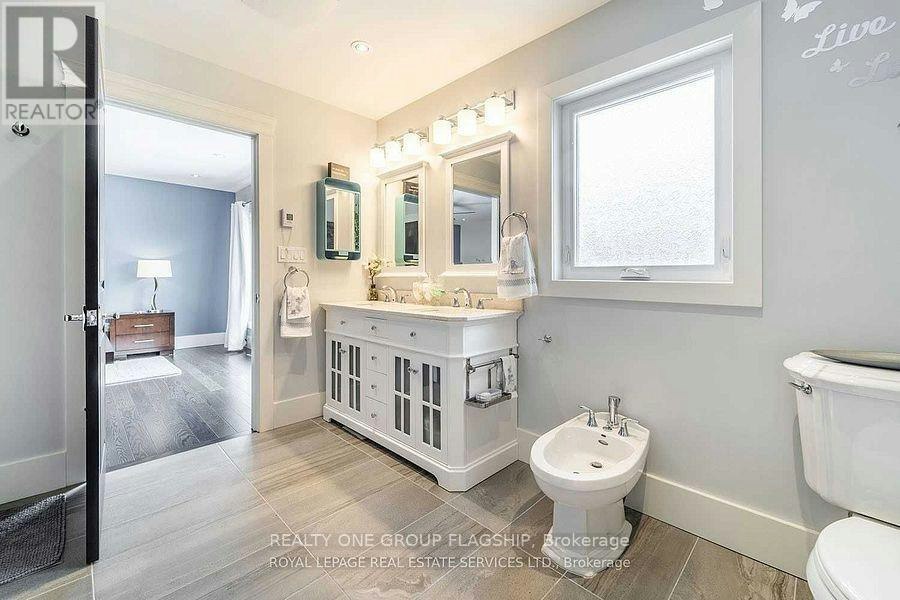 3594 Gallager Drive, Mississauga, ON, L5C 2N6 - 14