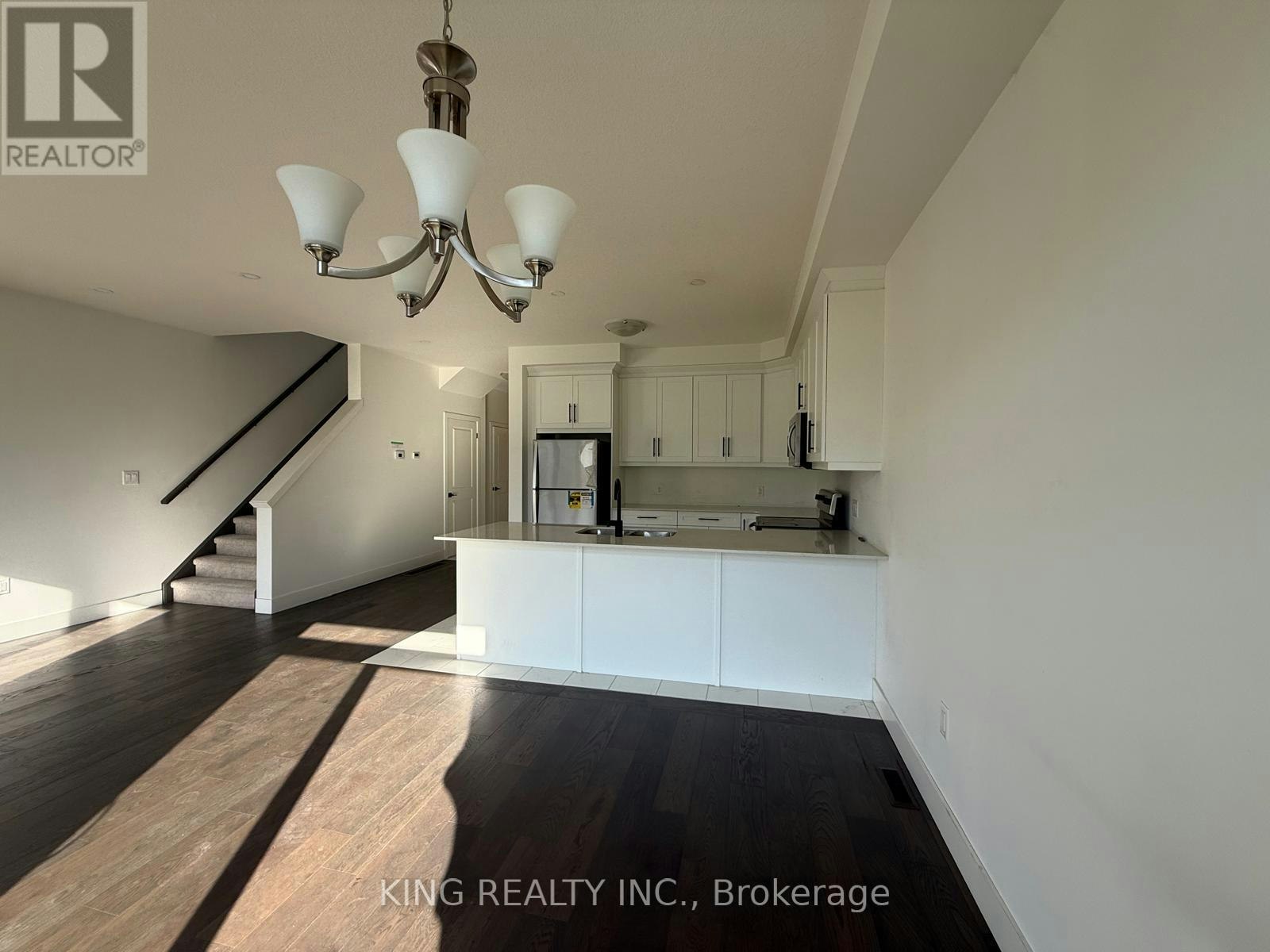 UPPER-27 Christopher Court, London, ON, N5Z 0B1 - 10