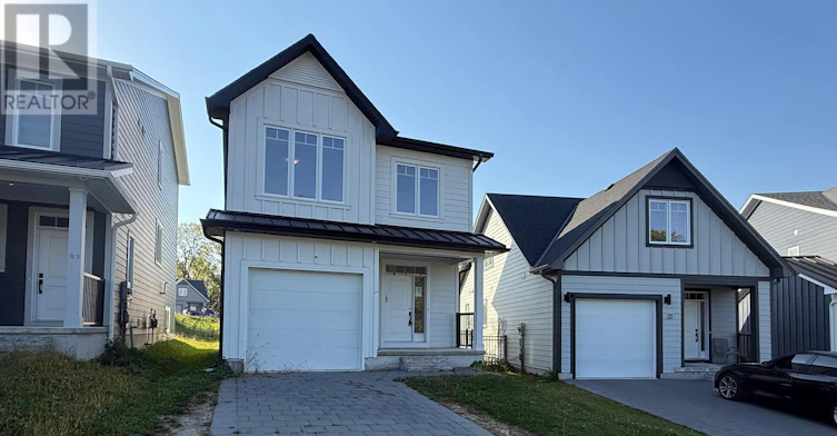 UPPER-27 Christopher Court, London, ON, N5Z 0B1 - 2