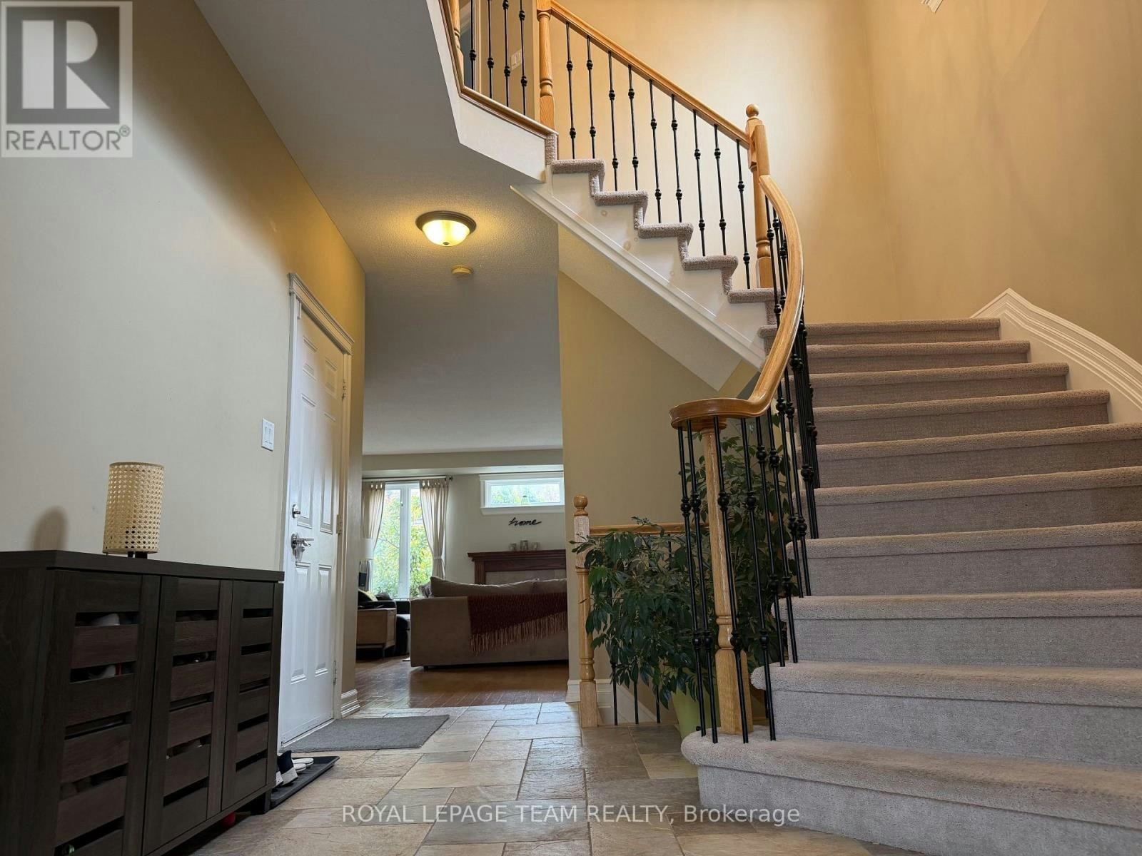 251 Tofino Private, Ottawa, ON, K2M 0B1 - 2
