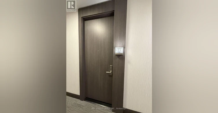 217-15 Water Walk Drive, Markham, ON, L6G 0G2 - 3