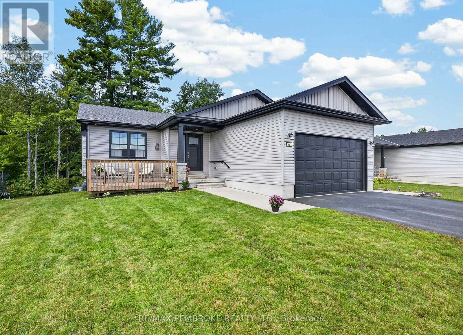 46 Terrance Drive, Petawawa, ON, K8H 0H3
