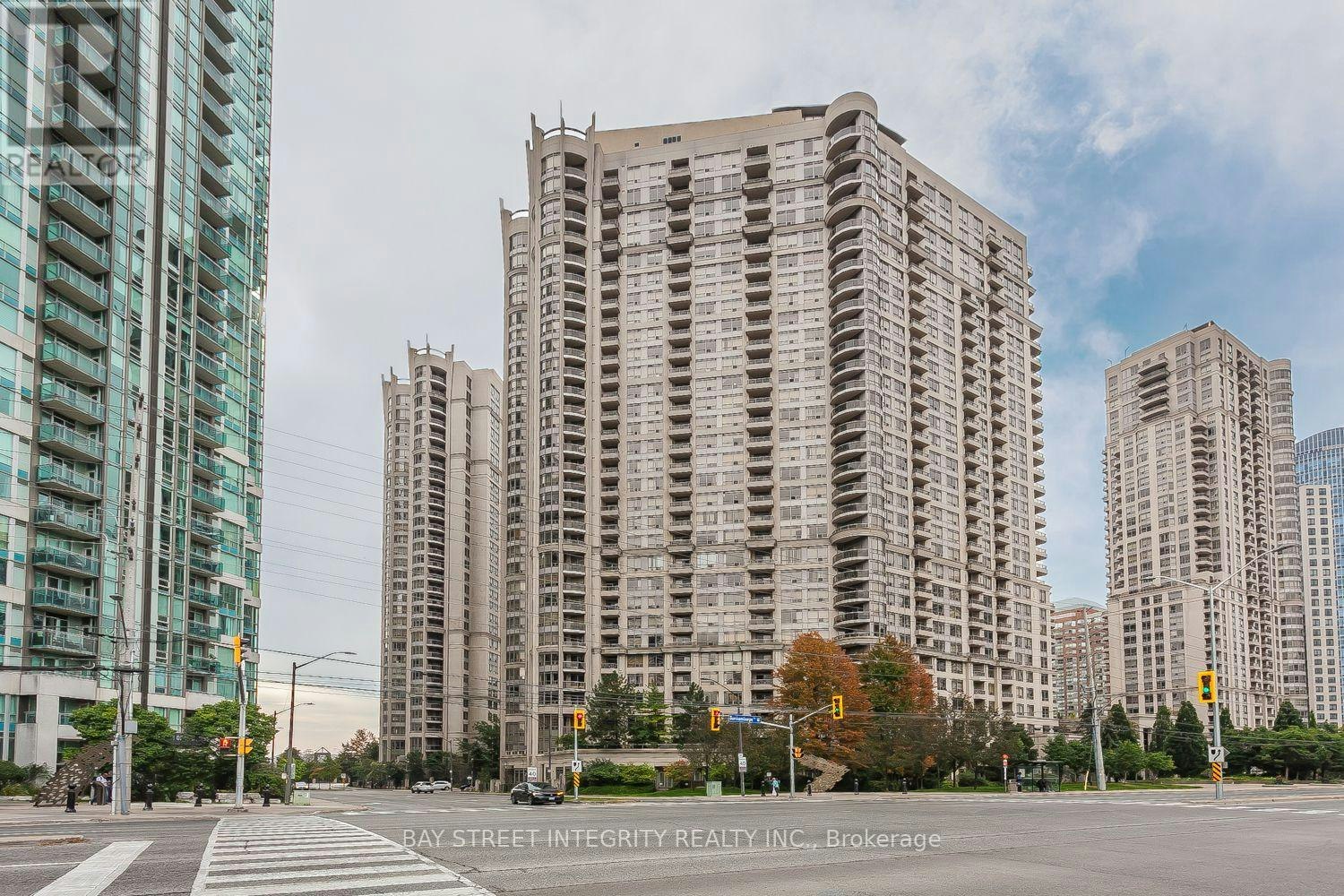 2328-3888 Duke Of York Boulevard, Mississauga, ON, L5B 4P5