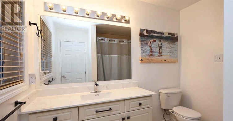 207 Burnaby Drive, Ottawa, ON, K2S 0K1 - 9