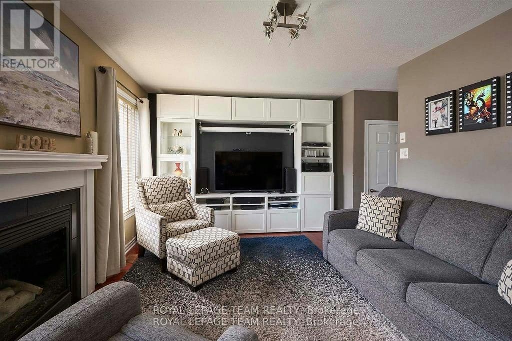 207 Burnaby Drive, Ottawa, ON, K2S 0K1 - 2