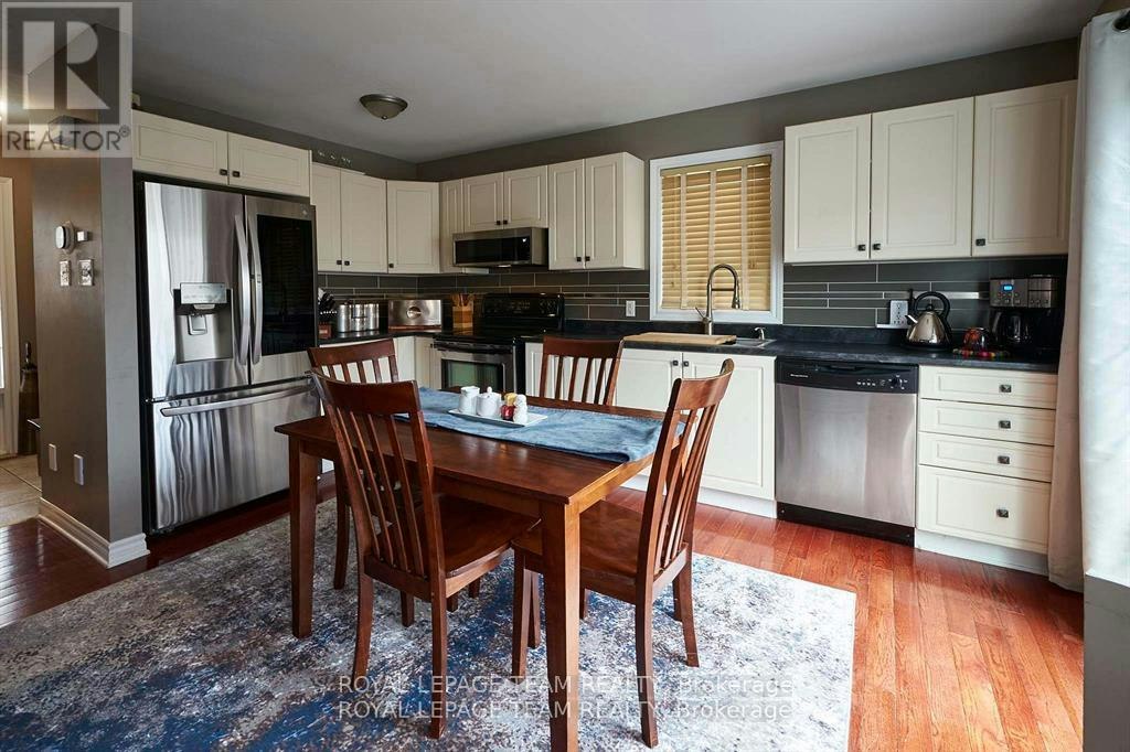 207 Burnaby Drive, Ottawa, ON, K2S 0K1 - 3