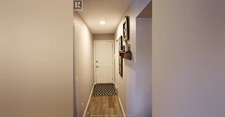 2-809 Erie Street East, Windsor, ON, N9A 3Y5 - 6
