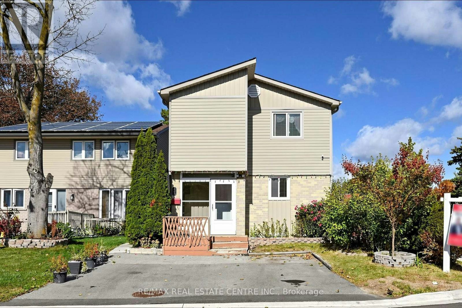 1 Hawkins Court, Brampton, ON, L6S 2N7